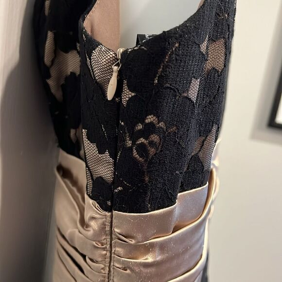 Joseph Ribkoff Black/Gold Lace‎ Sleeveless Moire Waist Midi Dress Size 10 - Picture 13 of 16